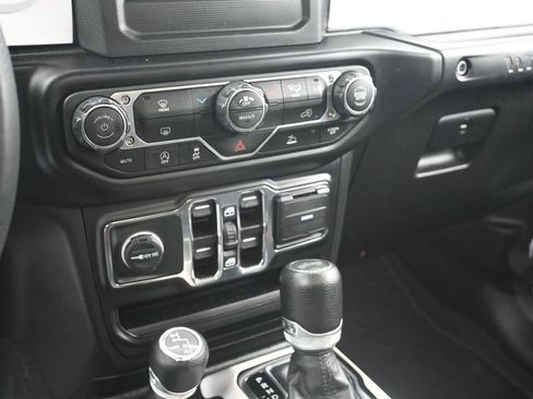 Used 2022 Jeep Wrangler Unlimited Sport w/ Xtreme Recon 35" Tire Package image 14