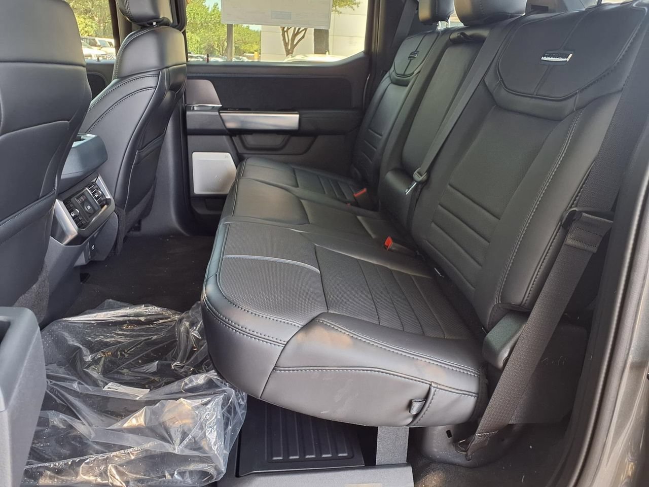 New 2026 Ford F250 Platinum w/ Tremor Off-Road Package AWD/4WD image 21