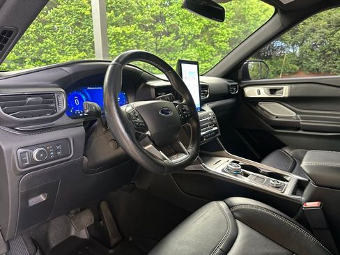 Used 2020 Ford Explorer ST w/ ST Street Pack AWD/4WD image 11