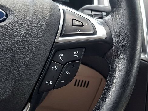 Used 2019 Ford Edge Titanium w/ Cold Weather Package AWD/4WD image 22