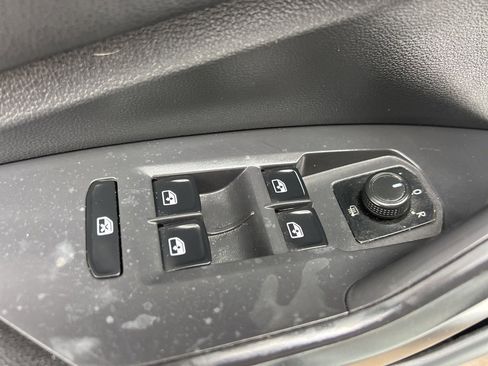 Used 2020 Volkswagen Jetta SE image 21