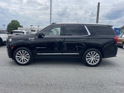 Used 2023 GMC Yukon Denali w/ Denali Reserve Package AWD/4WD image 2