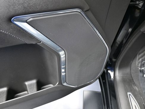 Used 2023 Chevrolet Silverado 1500 LT image 14