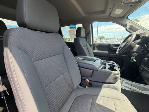 Used 2019 Chevrolet Silverado 1500 Custom Trail Boss w/ Custom Convenience Package AWD/4WD image 16