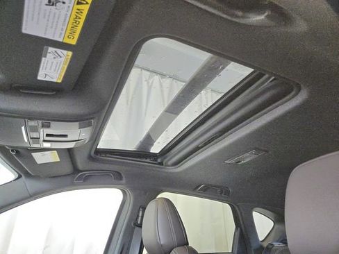 New 2025 MAZDA CX-5 Signature image 6