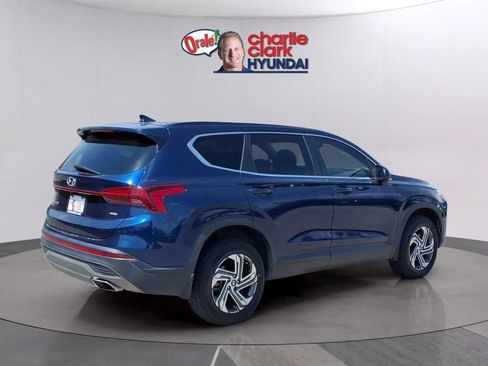 Used 2022 Hyundai Santa Fe SE image 5