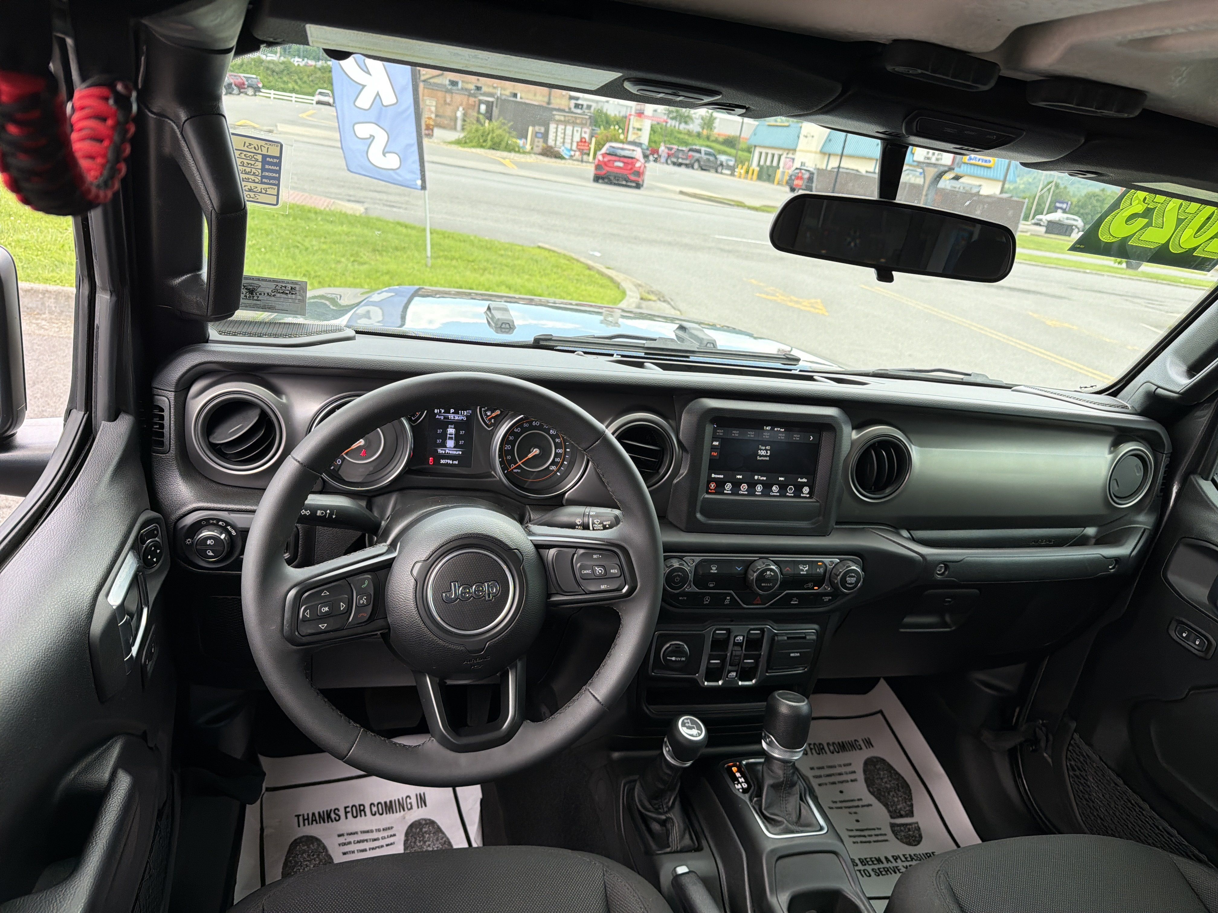 Used 2023 Jeep Gladiator Sport AWD/4WD image 15