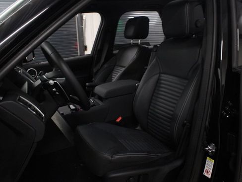 Used 2025 Land Rover Discovery S AWD/4WD image 5