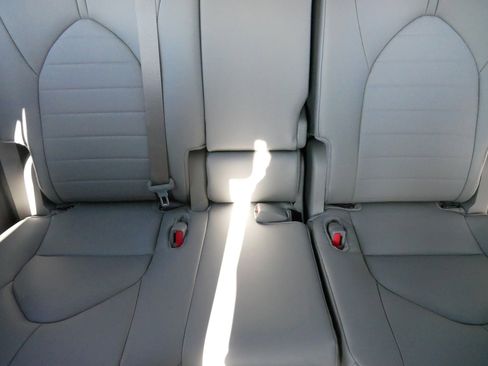 Certified 2026 Toyota Highlander XLE image 13