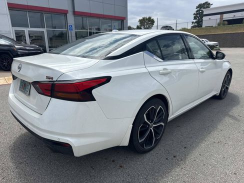 Used 2025 Nissan Altima 2.5 SR FWD image 6