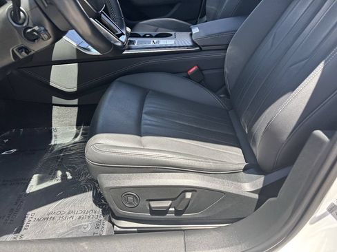 Used 2021 Audi A6 Premium Plus w/ Premium Plus Package AWD/4WD image 18