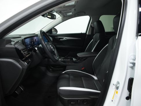 Used 2025 Buick Envision Sport Touring image 27