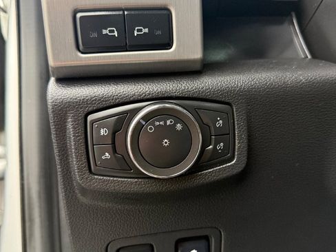 Used 2017 Ford F250 Platinum w/ Platinum Ultimate Package image 12