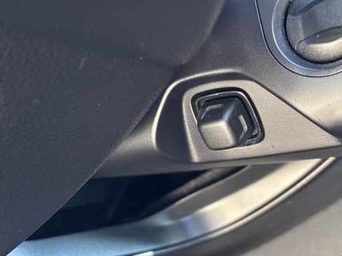 Used 2024 Porsche Cayenne image 25