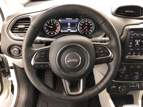 Used 2022 Jeep Renegade Limited image 18