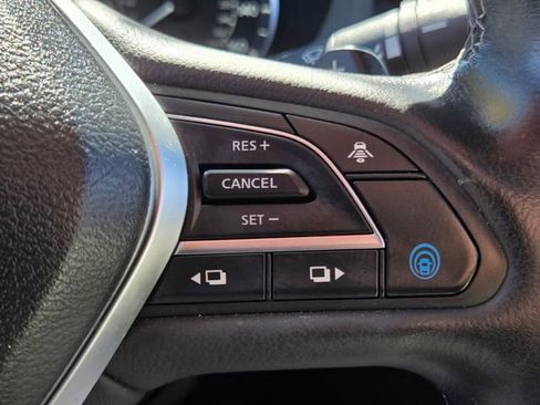 Certified 2025 INFINITI QX55 Essential image 32