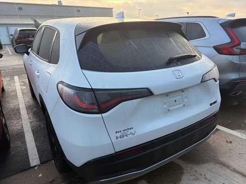 Used 2024 Honda HR-V Sport image 9