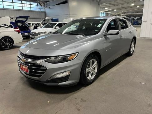 Used 2024 Chevrolet Malibu LT FWD image 7