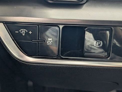 Used 2024 Kia Sportage EX FWD image 27