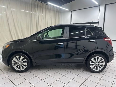 Used 2020 Buick Encore Preferred image 9