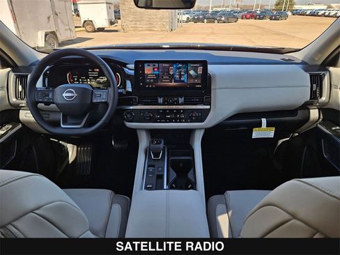 New 2026 Nissan Pathfinder SL image 20