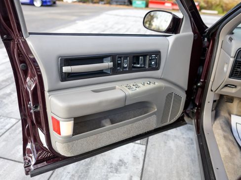 Used 1996 Chevrolet Caprice SS image 32