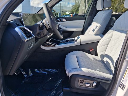 New 2027 BMW X7 xDrive40i w/ Executive Package AWD/4WD image 10