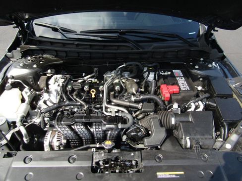 Used 2023 Nissan Altima 2.5 SV FWD image 25