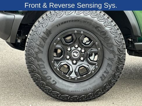 Certified 2025 Ford Bronco Badlands AWD/4WD image 32