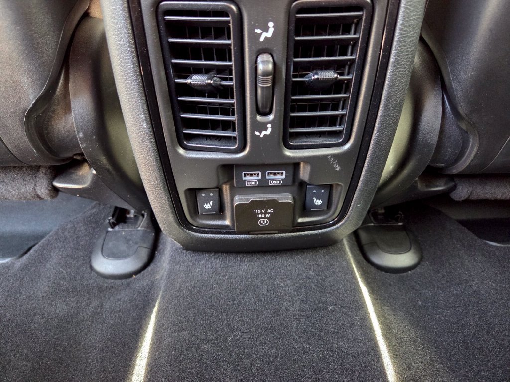 Used 2025 Dodge Durango GT AWD/4WD image 16