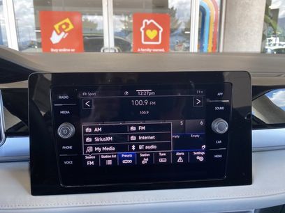 New 2026 Volkswagen Taos SE