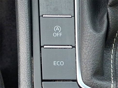 Used 2024 Volkswagen Jetta Sport image 25