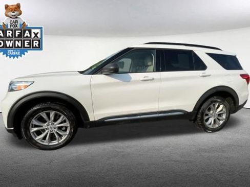 Certified 2023 Ford Explorer XLT w/ Equipment Group 202A AWD/4WD image 6