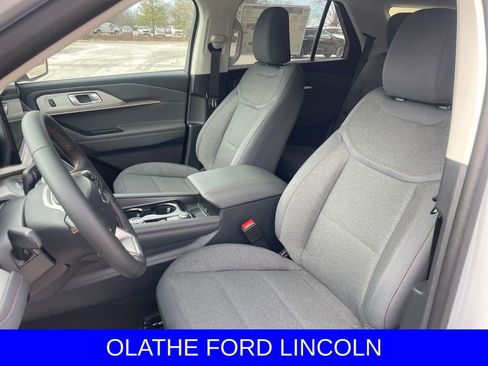 New 2026 Ford Explorer Active image 16