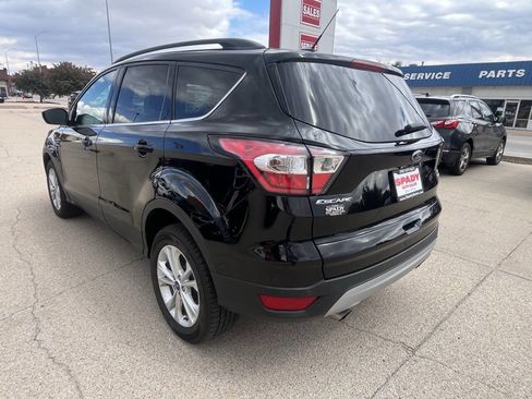 Used 2017 Ford Escape SE w/ Equipment Group 201A AWD/4WD image 10