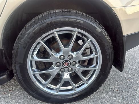 Used 2011 Cadillac SRX Luxury image 8