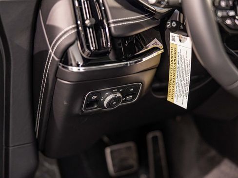 New 2026 Aston Martin DBX S image 22