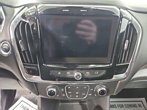Used 2020 Chevrolet Traverse LT w/ Driver Confidence II Package image 19