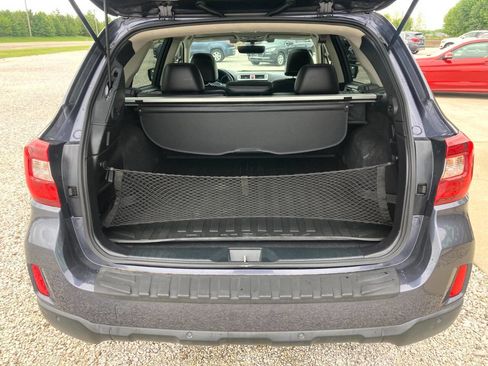 Used 2017 Subaru Outback 2.5i Limited AWD/4WD image 16