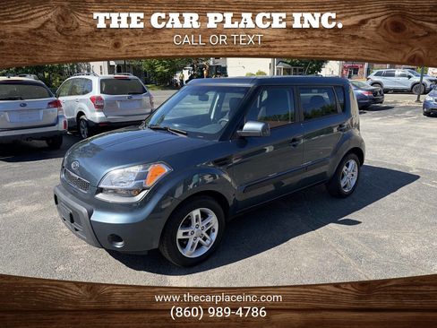 Used 2011 Kia Soul + FWD image 1