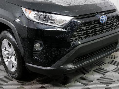 Used 2021 Toyota RAV4 XLE w/ Convenience Package image 35