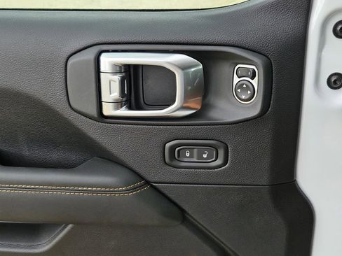 New 2025 Jeep Wrangler Unlimited Sahara w/ Technology Group image 16