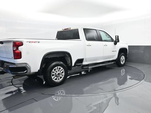 Used 2025 Chevrolet Silverado 2500 LT w/ Convenience Package AWD/4WD image 22