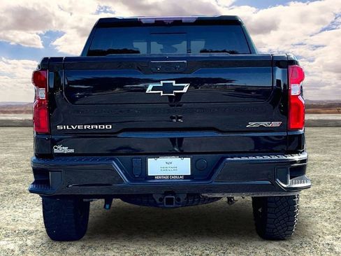 Used 2023 Chevrolet Silverado 1500 ZR2 w/ Technology Package AWD/4WD image 6