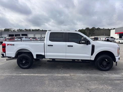 Used 2023 Ford F250 XL w/ STX Appearance Package image 2