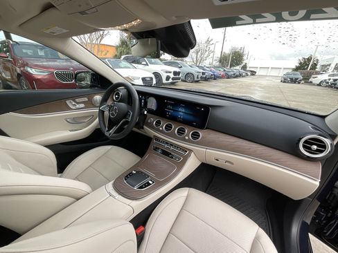 Used 2022 Mercedes-Benz E 450 4MATIC Sedan image 21