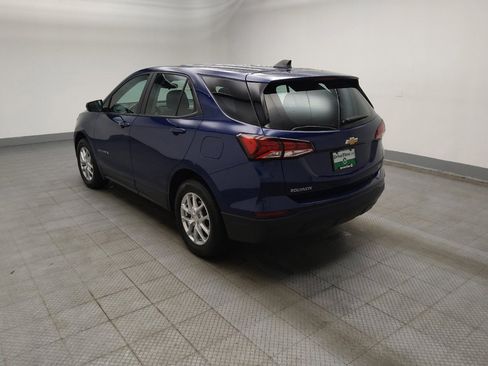 Used 2022 Chevrolet Equinox LS AWD/4WD image 5