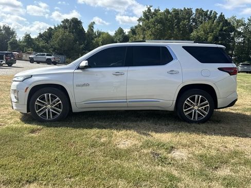 Used 2022 Chevrolet Traverse High Country AWD/4WD image 3