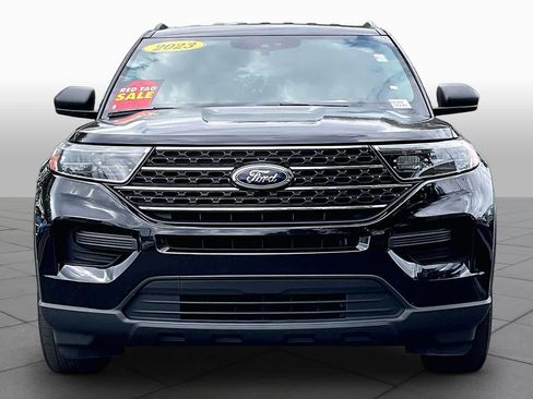 Used 2023 Ford Explorer XLT RWD image 7