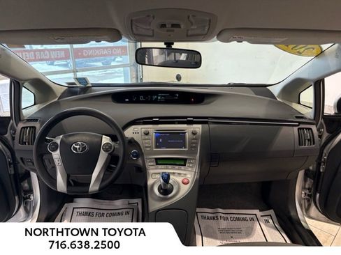 Used 2014 Toyota Prius Two image 6